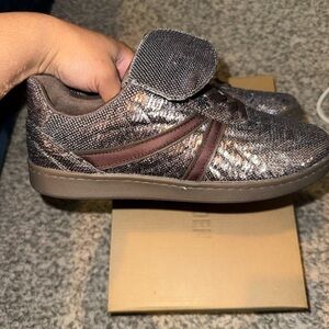 Steve Madden Sneakers